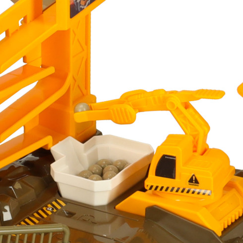 Důlní závodní autodráha s parkovištěm