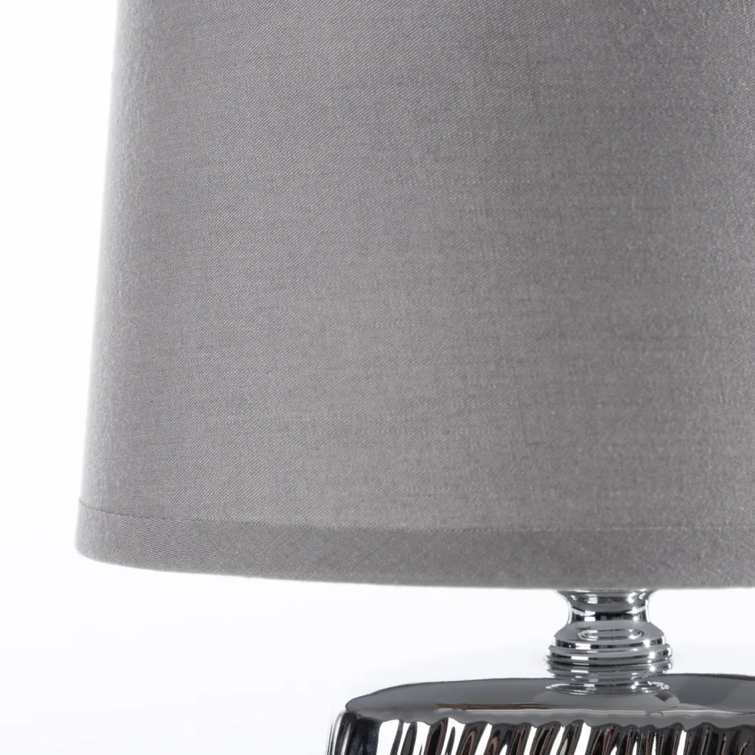 Dekoračná keramická lampa Dali zdobená reliéfnym vzorom - šedá