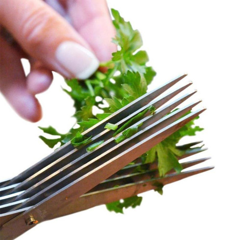 Nožnice na bylinky – pre rovnomerné strihanie byliniek