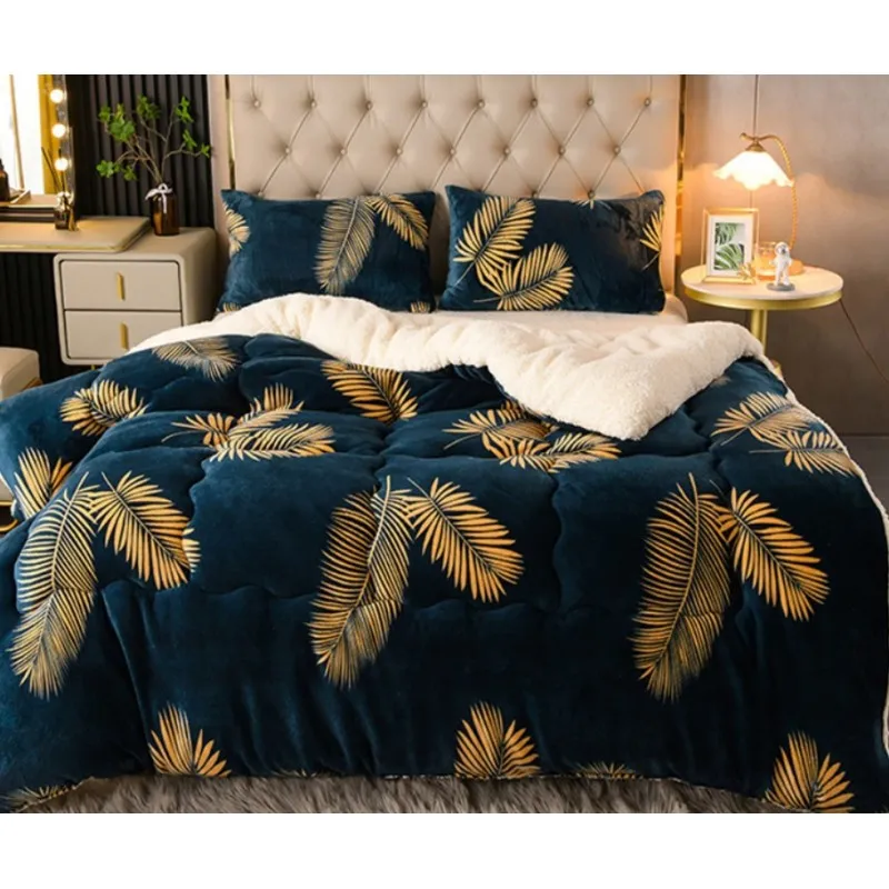 Obojstranná plyšová deka/ prehoz na posteľ 180x220 cm - tmavo modrá so zlatými listami