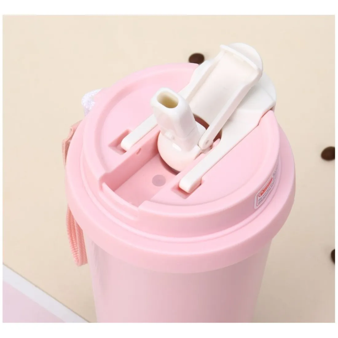 Termohrnček so slamkou 550 ml, krémový