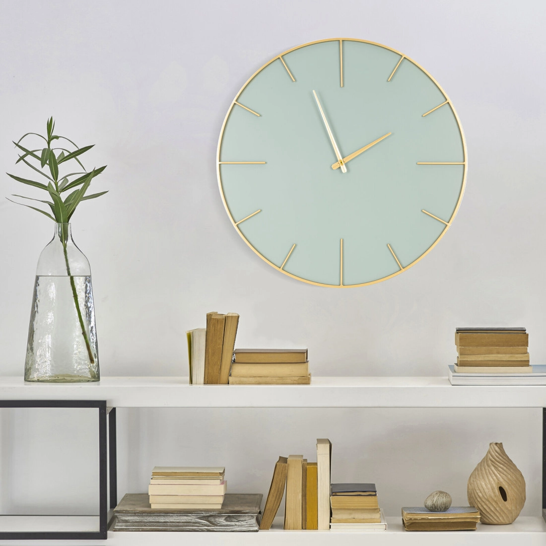 Velké nástěnné hodiny v moderním stylu s mátovým ciferníkem, průměr 60 cm
