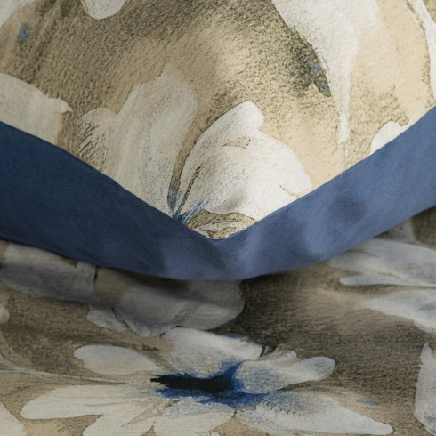 Saténové povlečení 140x200 cm s květinovým motivem, béžové a tmavě modré