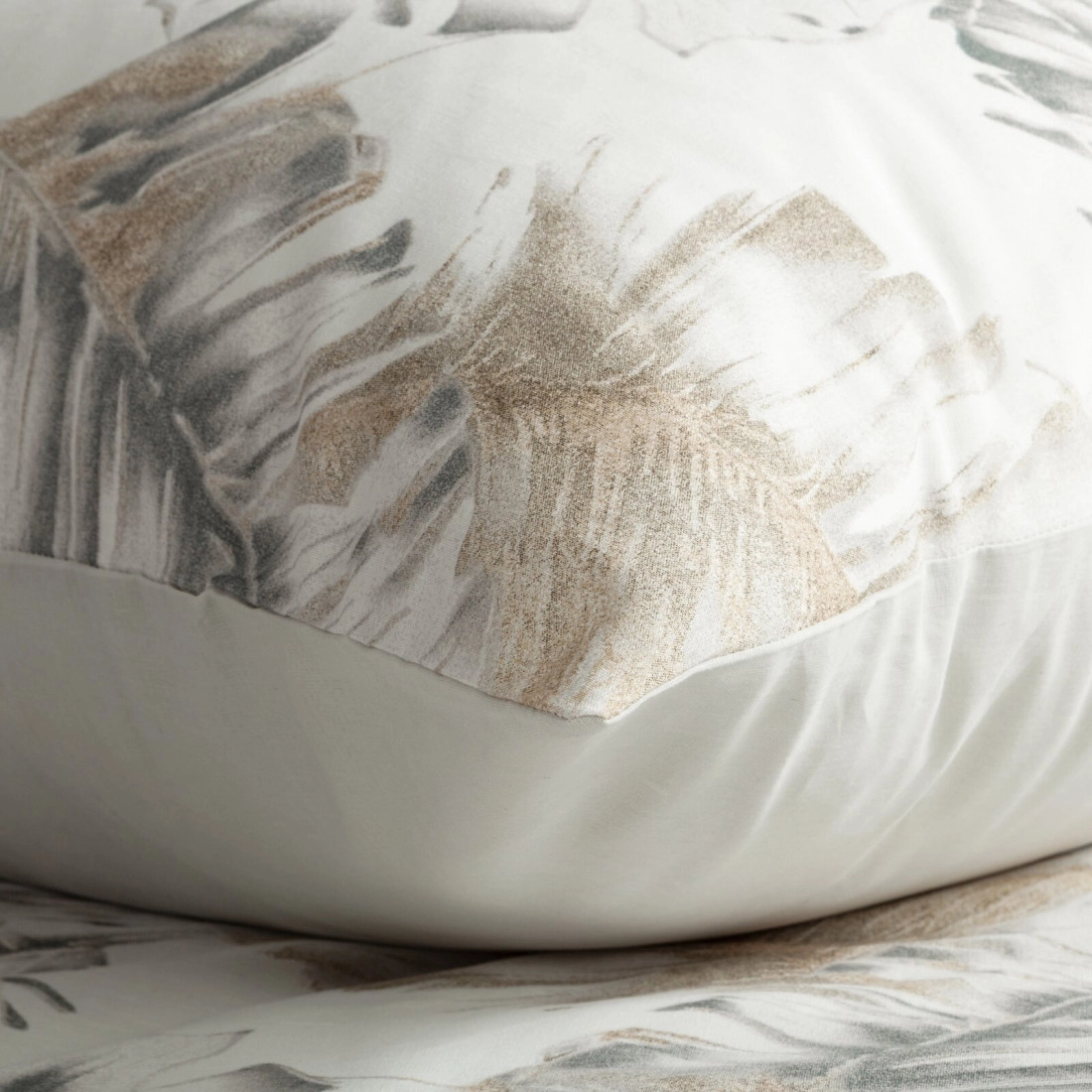 Bavlněné povlečení 160x200 cm s rostlinným vzorem, bílé a ocelové