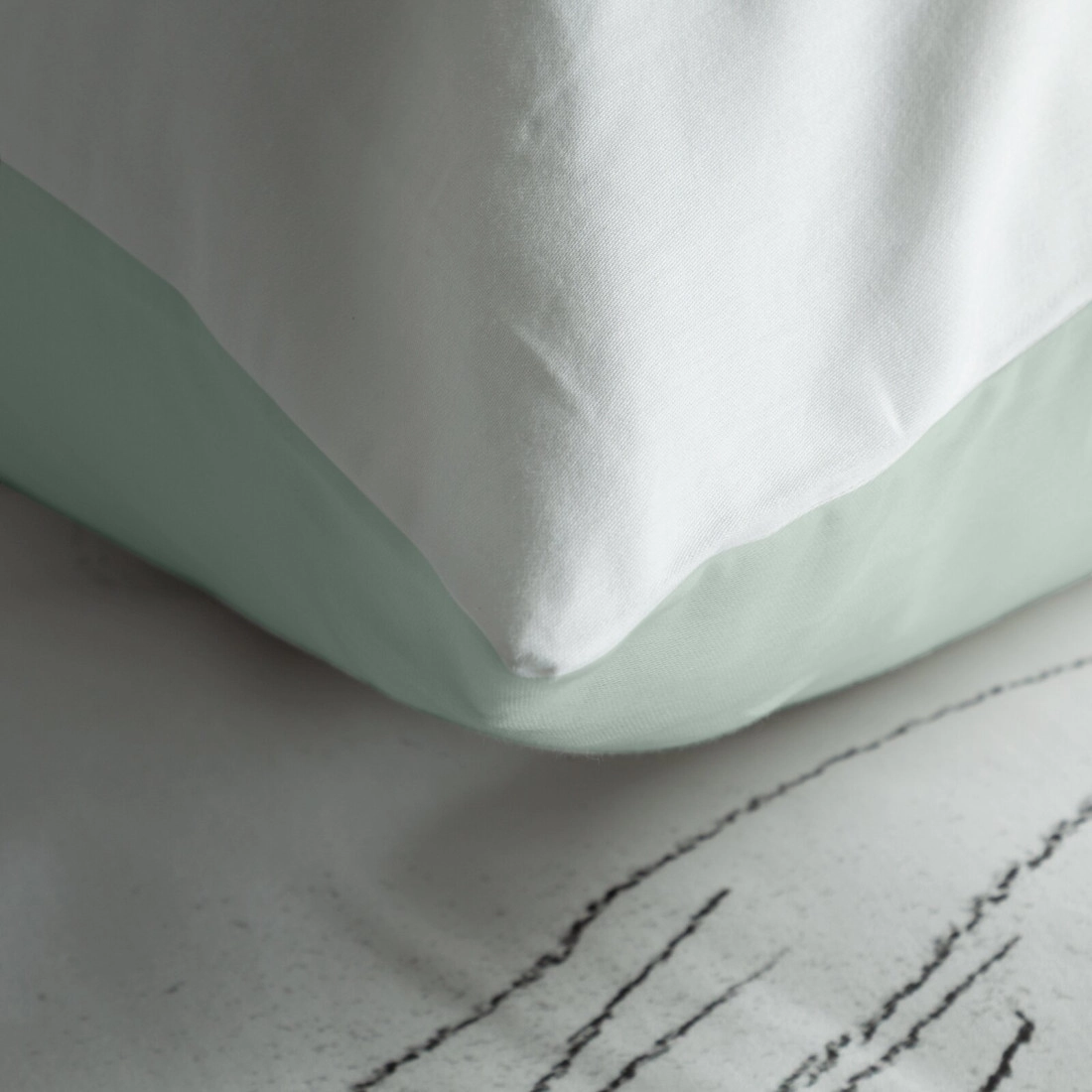 Povlečení 160x200 cm saténové bavlněné, bílé a černé