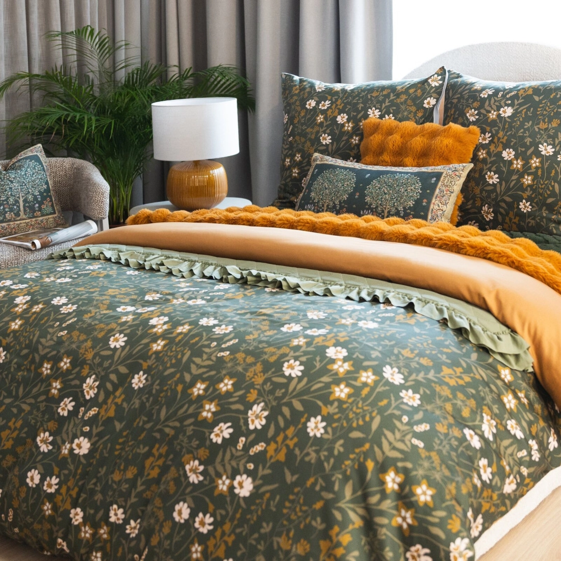 Povlečení 160x200 cm saténové s květinovým motivem, olivové a hořčičné