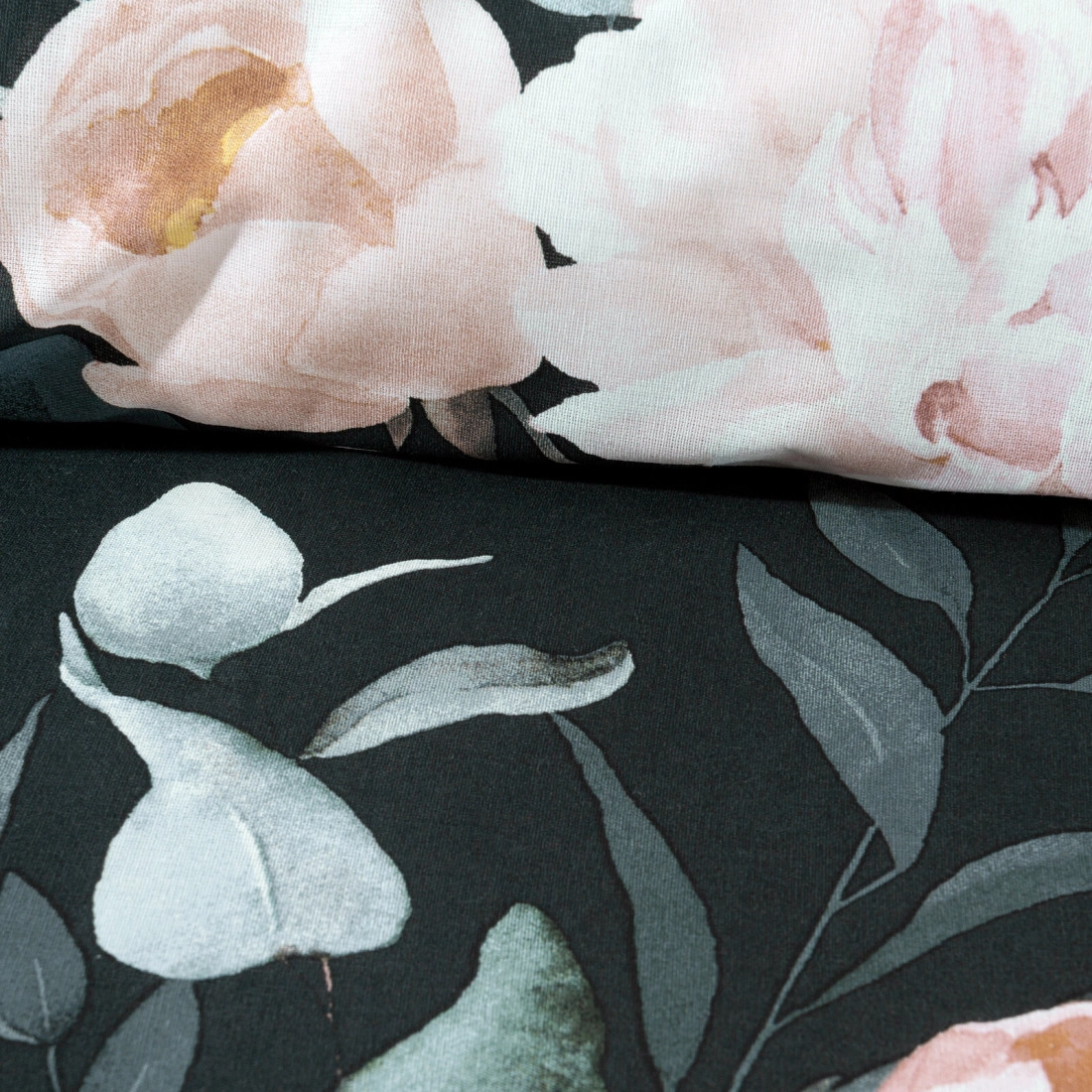 Povlečení 220x200 cm bavlněné renforcé květované, černé a šalvějové