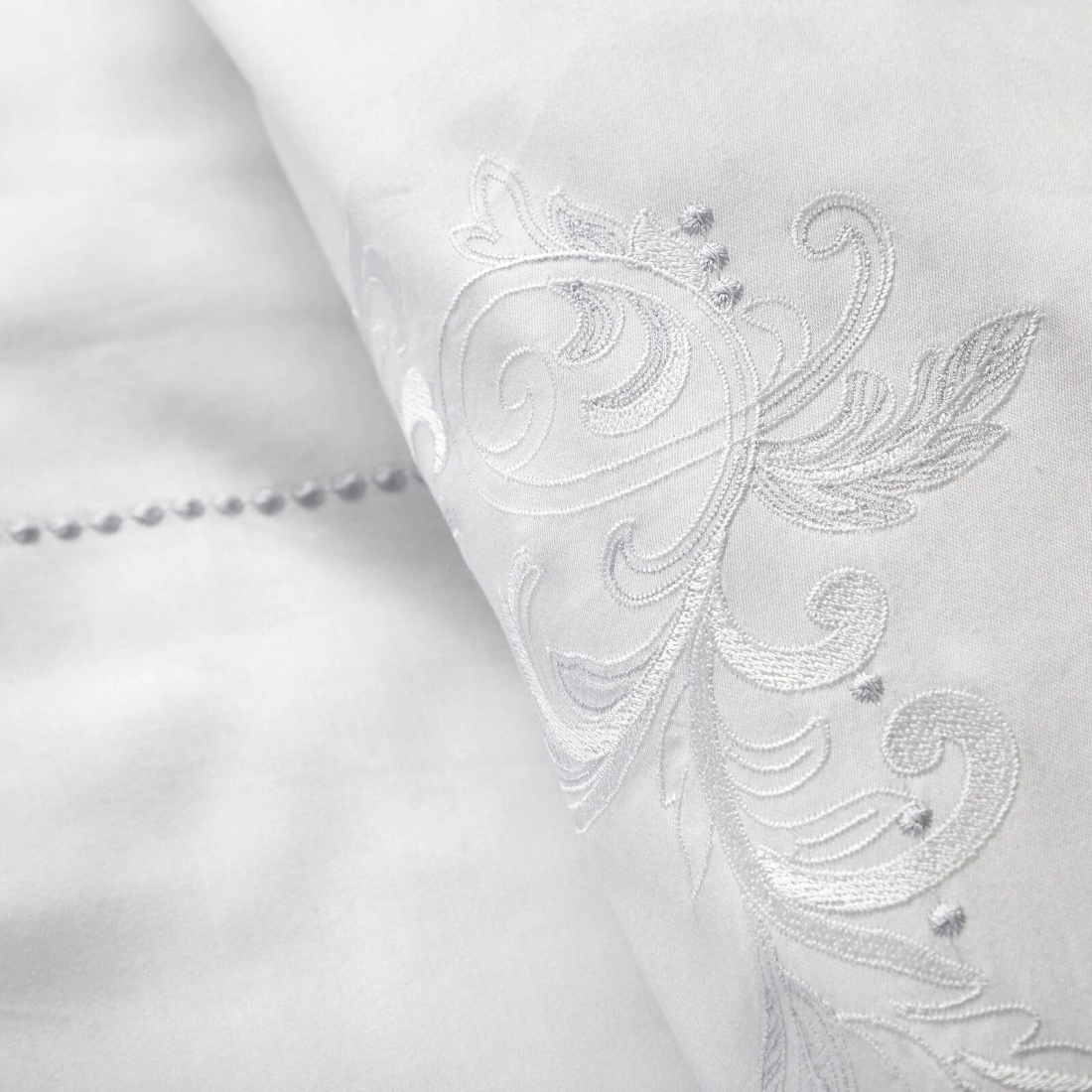 Povlečení 220x200 cm z bavlněného saténu, bílé