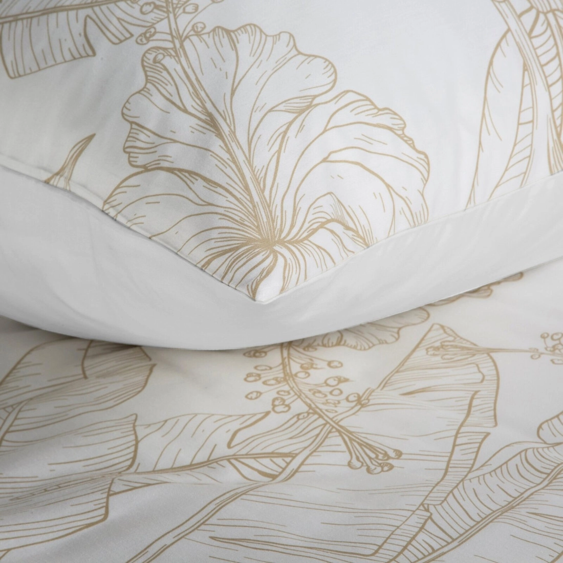 Obliečky 220x200 cm bavlnené saténové kvetované biele a béžové