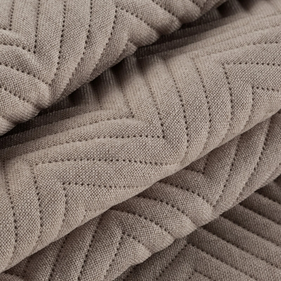 Prehoz 170x210 cm mikrovláknový s geometrickým vzorom, béžový