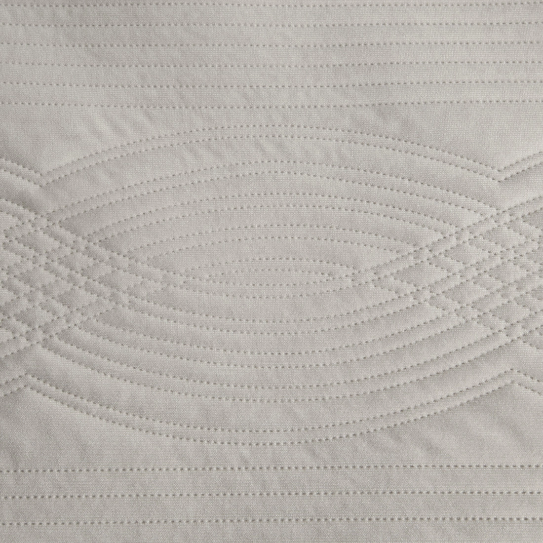 Prošívaný přehoz 170x210 cm s geometrickým vzorem, krémový