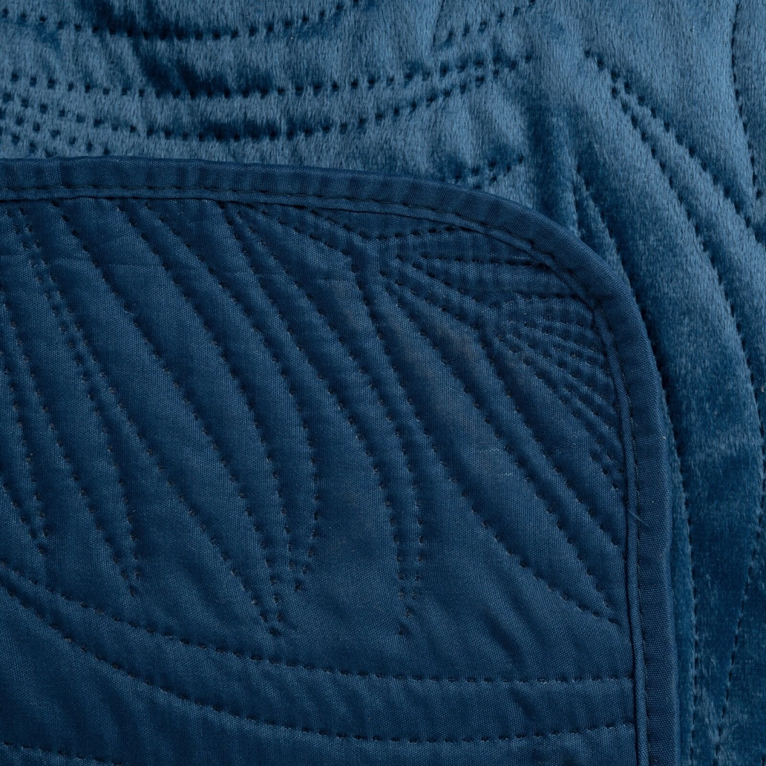 Prehoz 170x210 cm prešívaný vzor palmových listov, tmavomodrý