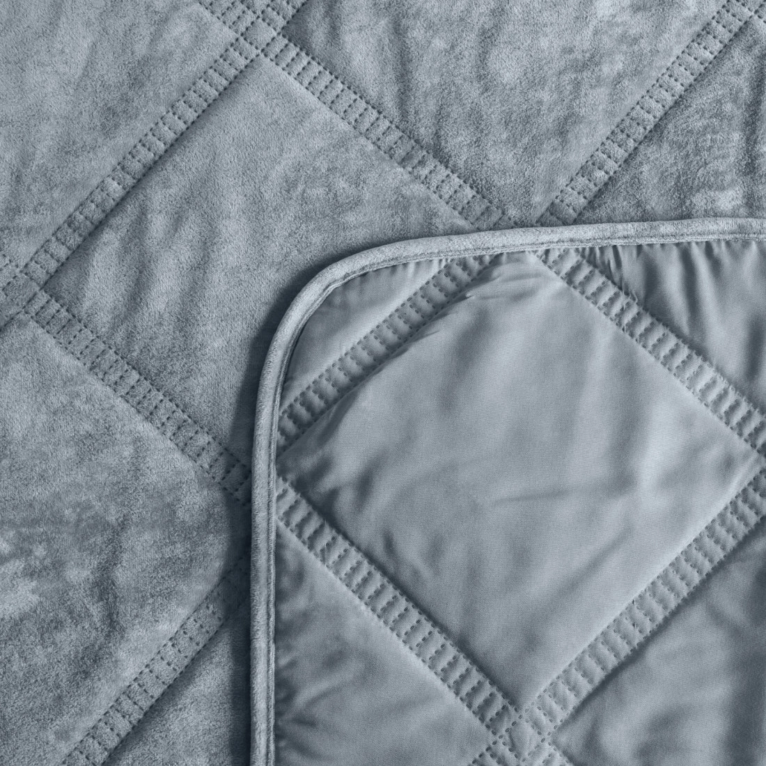 Prehoz 170x210 cm s geometrických vzorom kosoštvorcov, strieborný