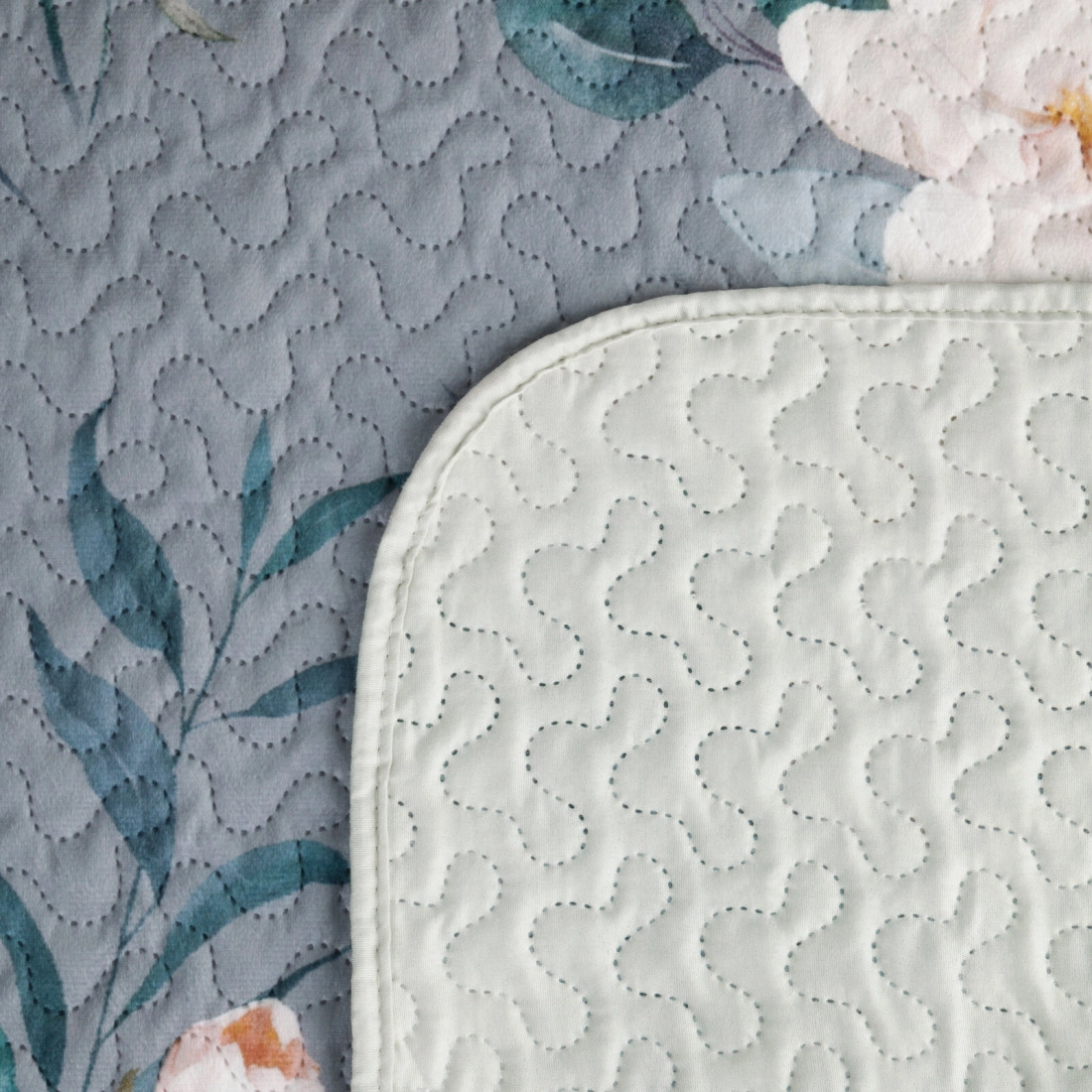 Prehoz 170x210 cm s kvetinovým vzorom, strieborný a krémový