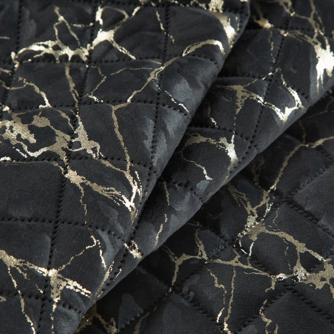 Prehoz 170x210 cm s mramorovým vzorom, čierny a zlatý