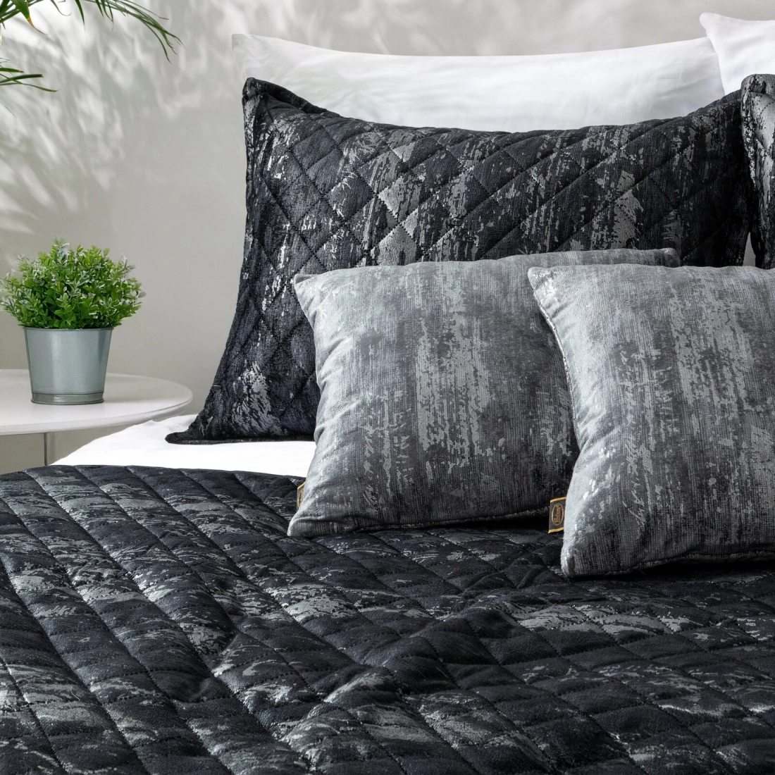 Prehoz 220x240 cm vzorovaný, čierny a strieborný