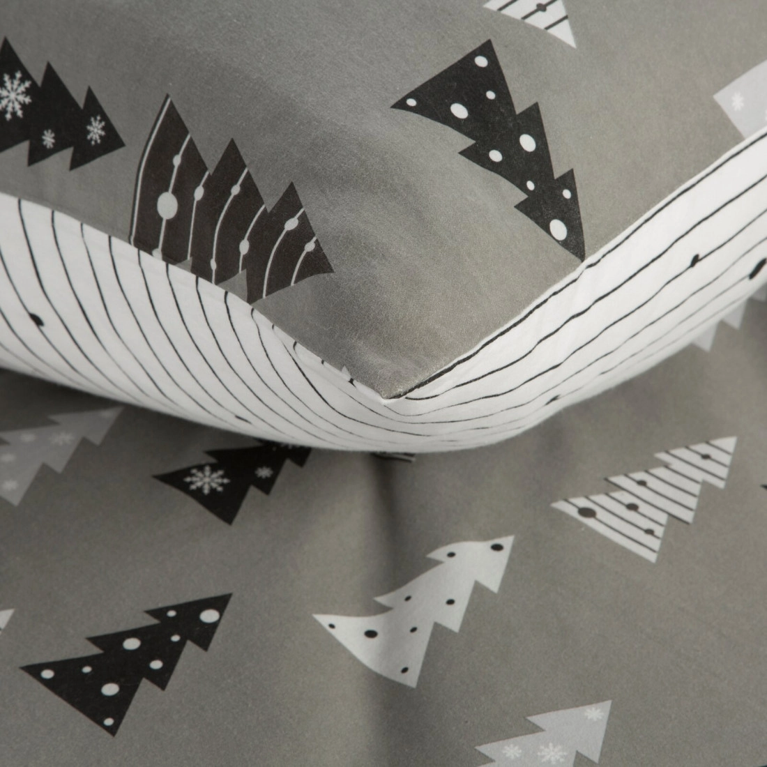 Vianočné obliečky 140x200 cm bavlnené flanelové, sivé a biele