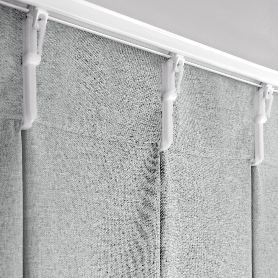 Závěs 125x270 cm zatemňovací stříbrný NELISA