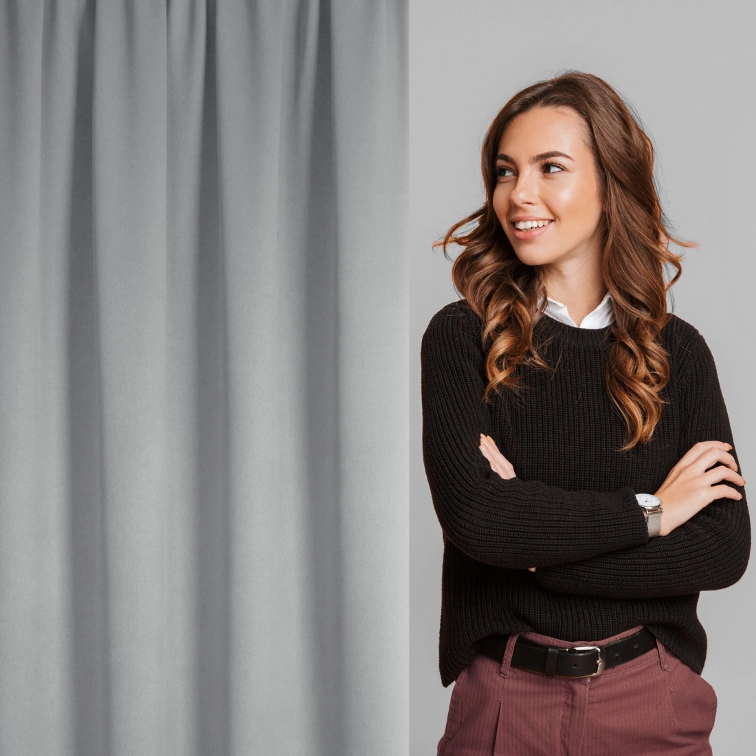 Záves 130x300 cm zatemňujúci strieborný na riasiacu pásku CARLO