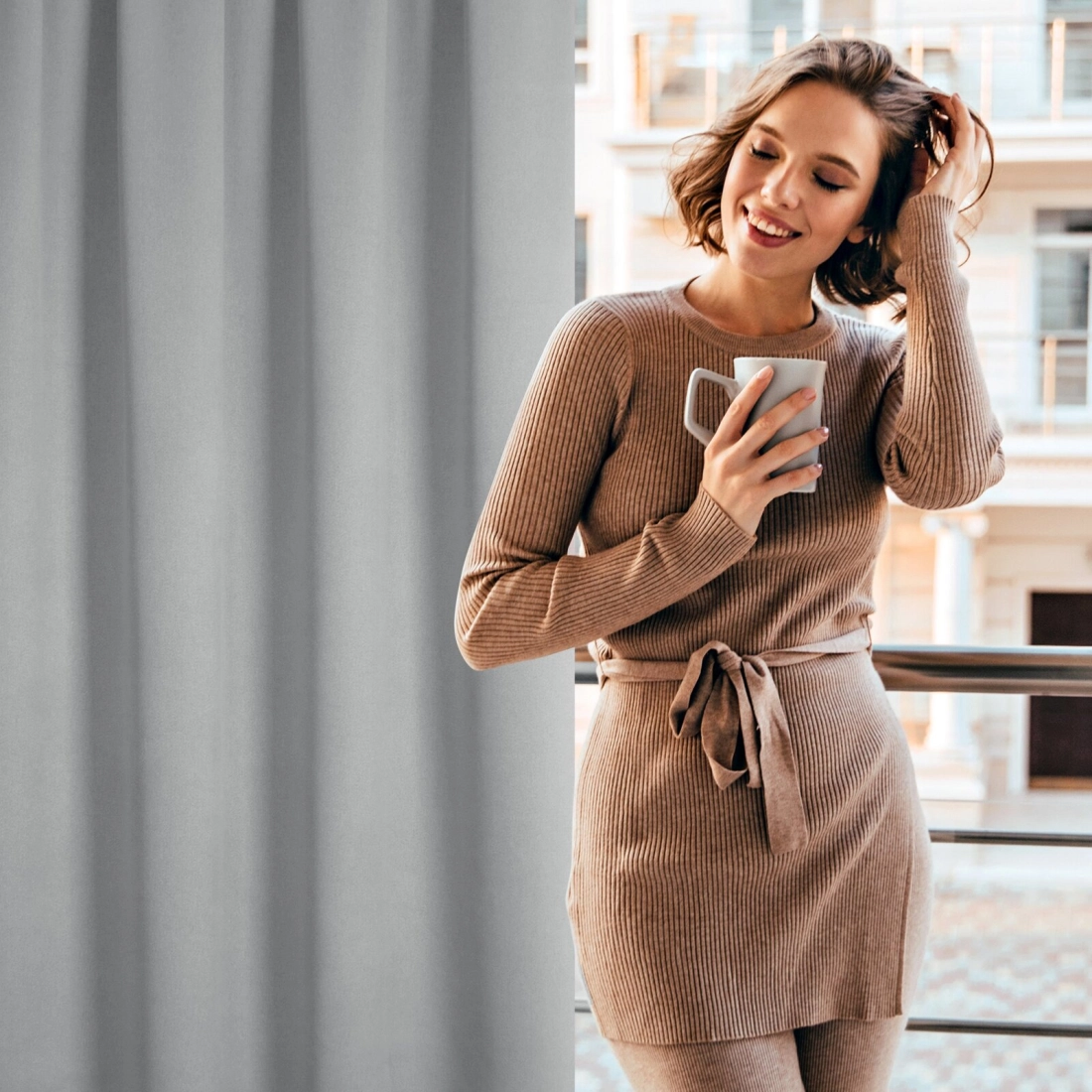 Záves 130x300 cm zatemňujúci strieborný na riasiacu pásku CARLO