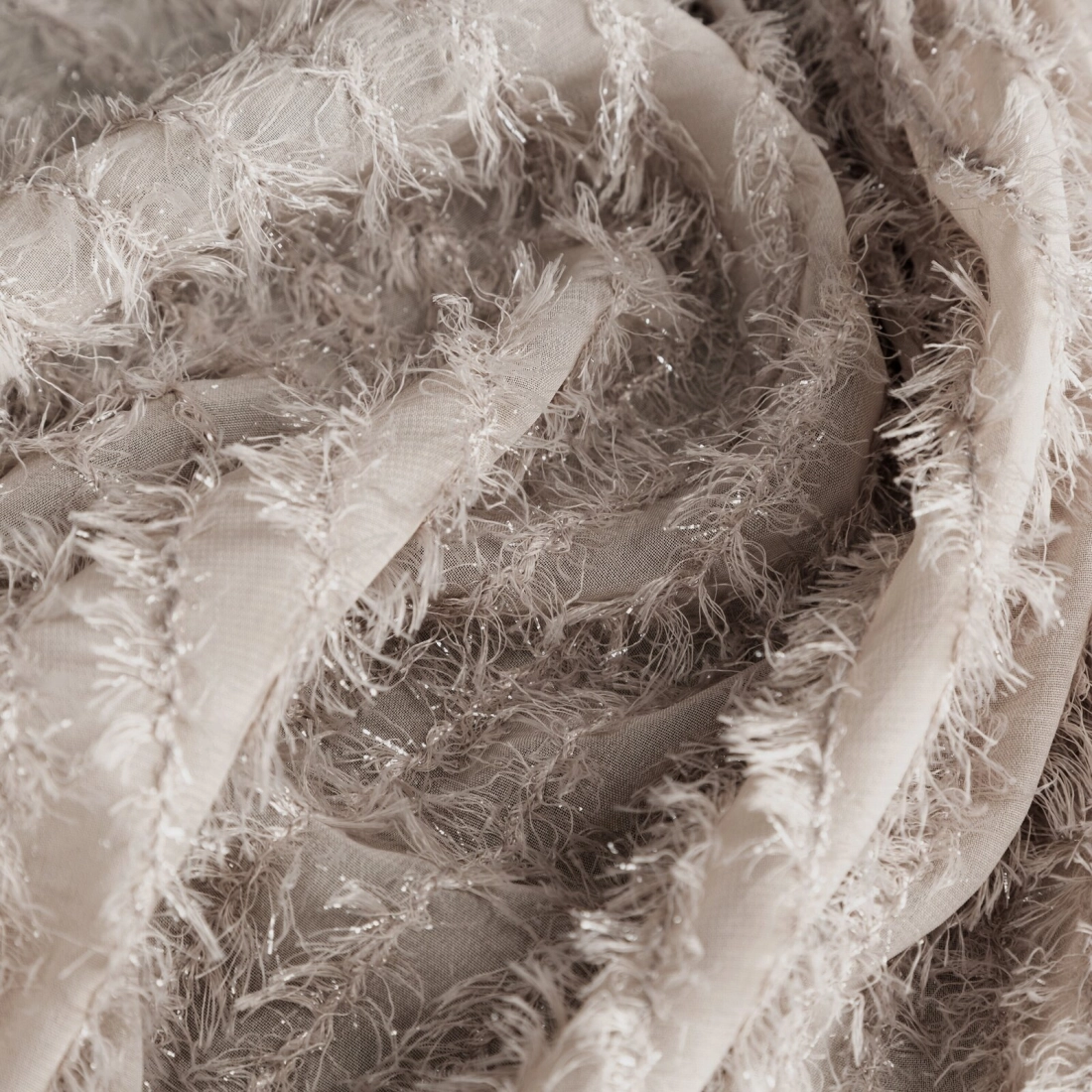 Záves 135x250 cm šifónový béžový na kovové krúžky SELMA Eva Minge