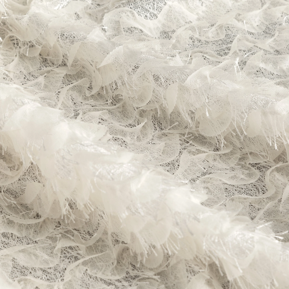 Záves 135x250 cm šifónový krémový na kovové krúžky TIFFANY Eva Minge