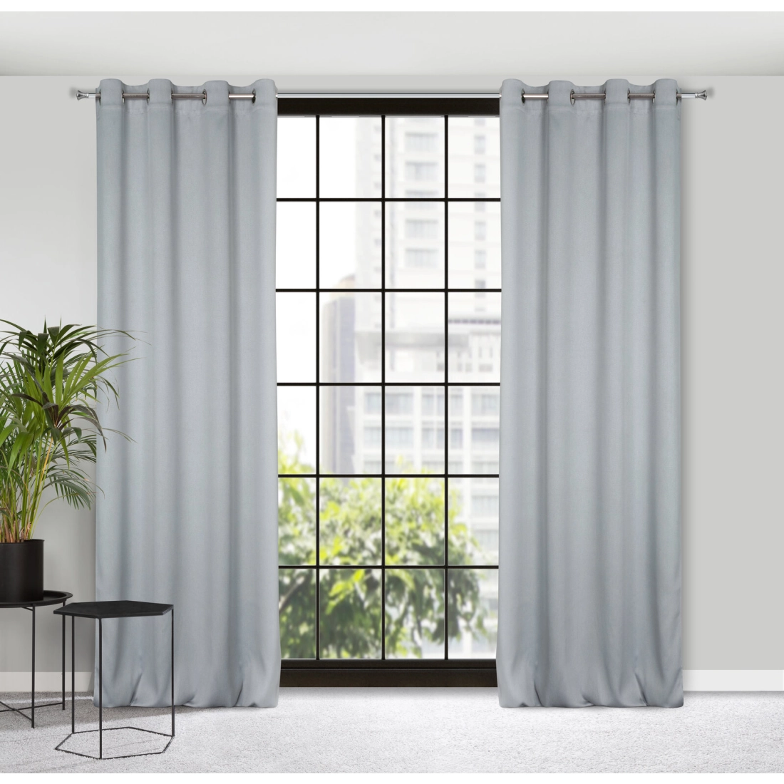 Závěs 135 × 250 cm stříbrný zatemňovací s kovovými kroužky CARLO