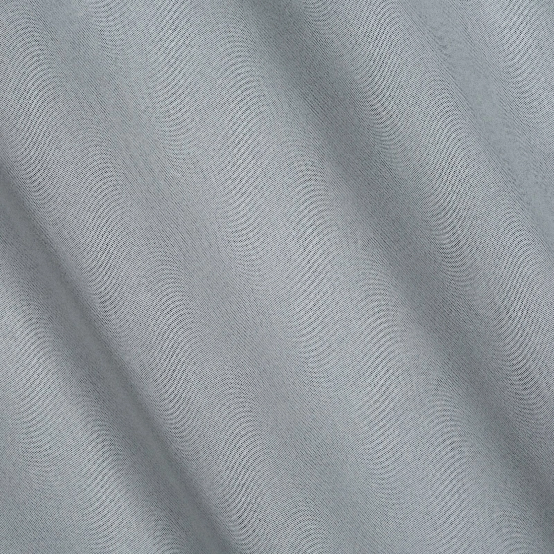 Závěs 135 × 250 cm stříbrný zatemňovací s kovovými kroužky CARLO