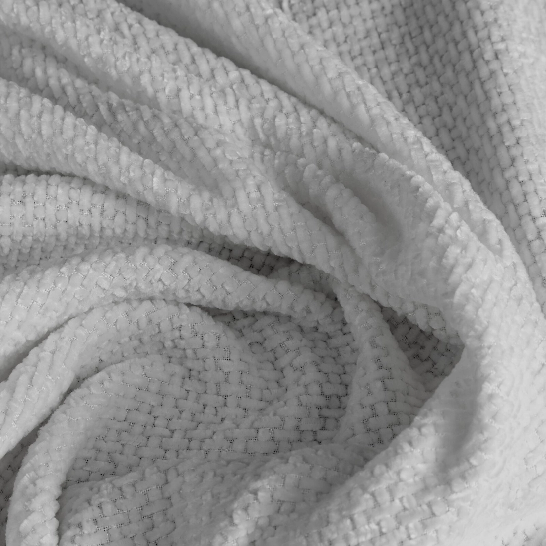 Záves 135x250 cm szenilový strieborný na kovové krúžky ALETA