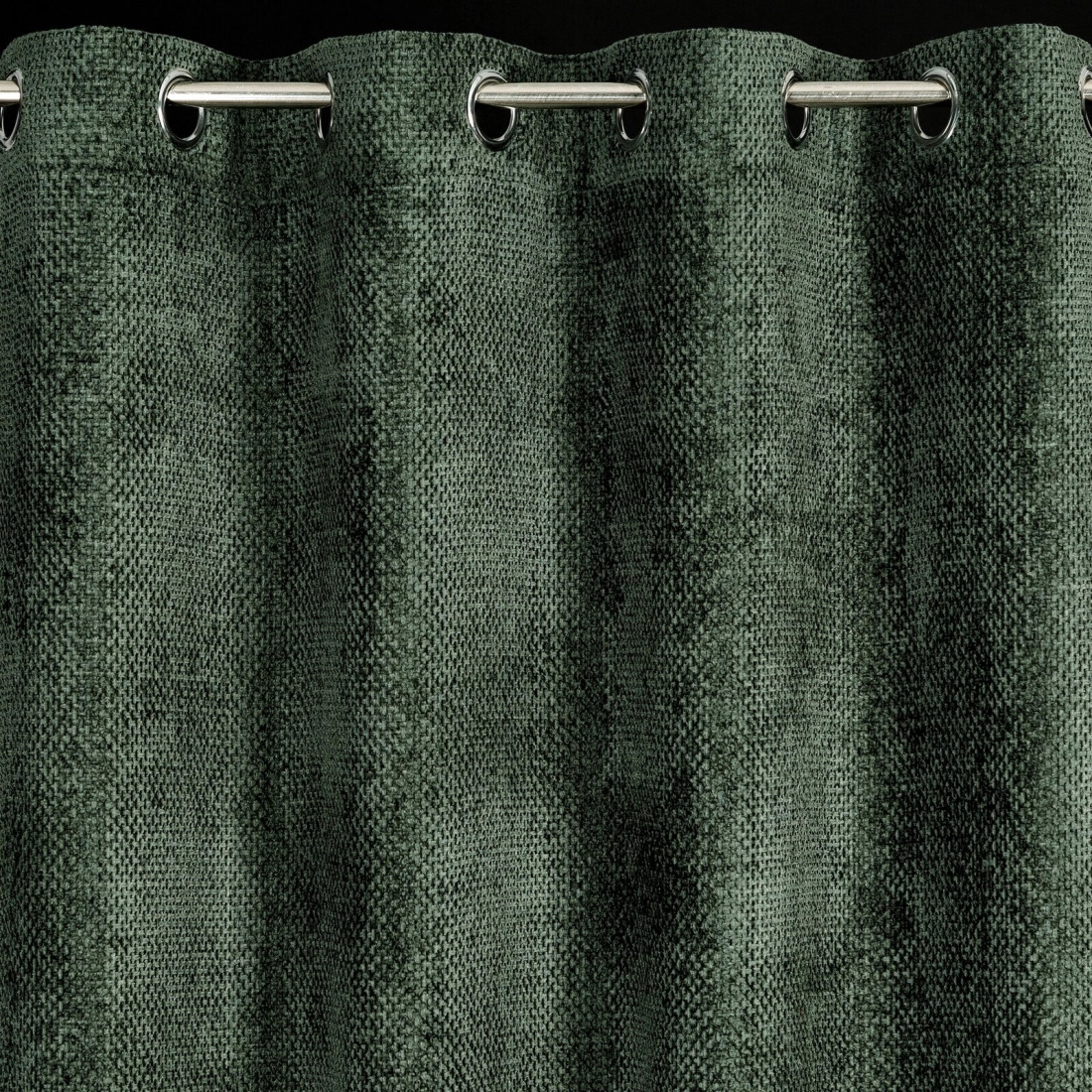 Záves 135x250 cm szenilový tmavozelený na kovové krúžky ALETA