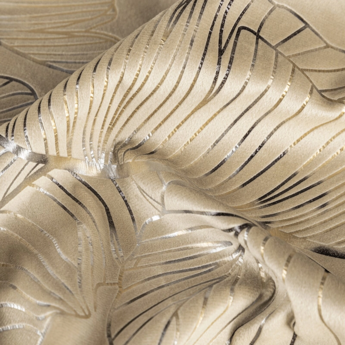 Záves 135x250 cm zamatový béžový šampanský na kovové krúžky ODETA