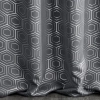 Záves 135x250 cm zatemňovací grafitový so striebornou geometrickou potlačou na kovové krúžky