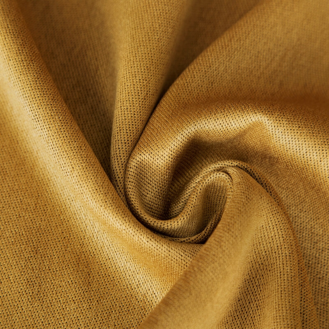 Zatemňovací závěs 135 × 250 cm medový na kovových kroužcích CARLO