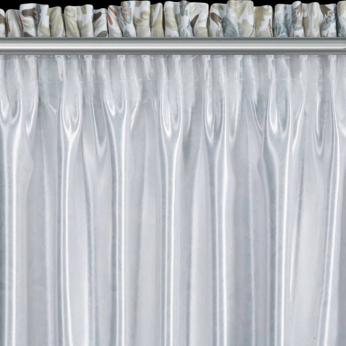 Záves 135x270 cm bielo modrý na riasiacu pásku ASHLEY