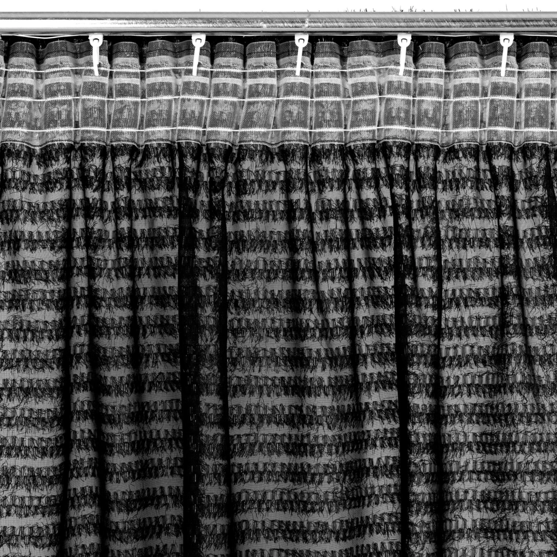 Záves 135x270 cm šifónový čierny na riasiacu pásku REINA Eva Minge