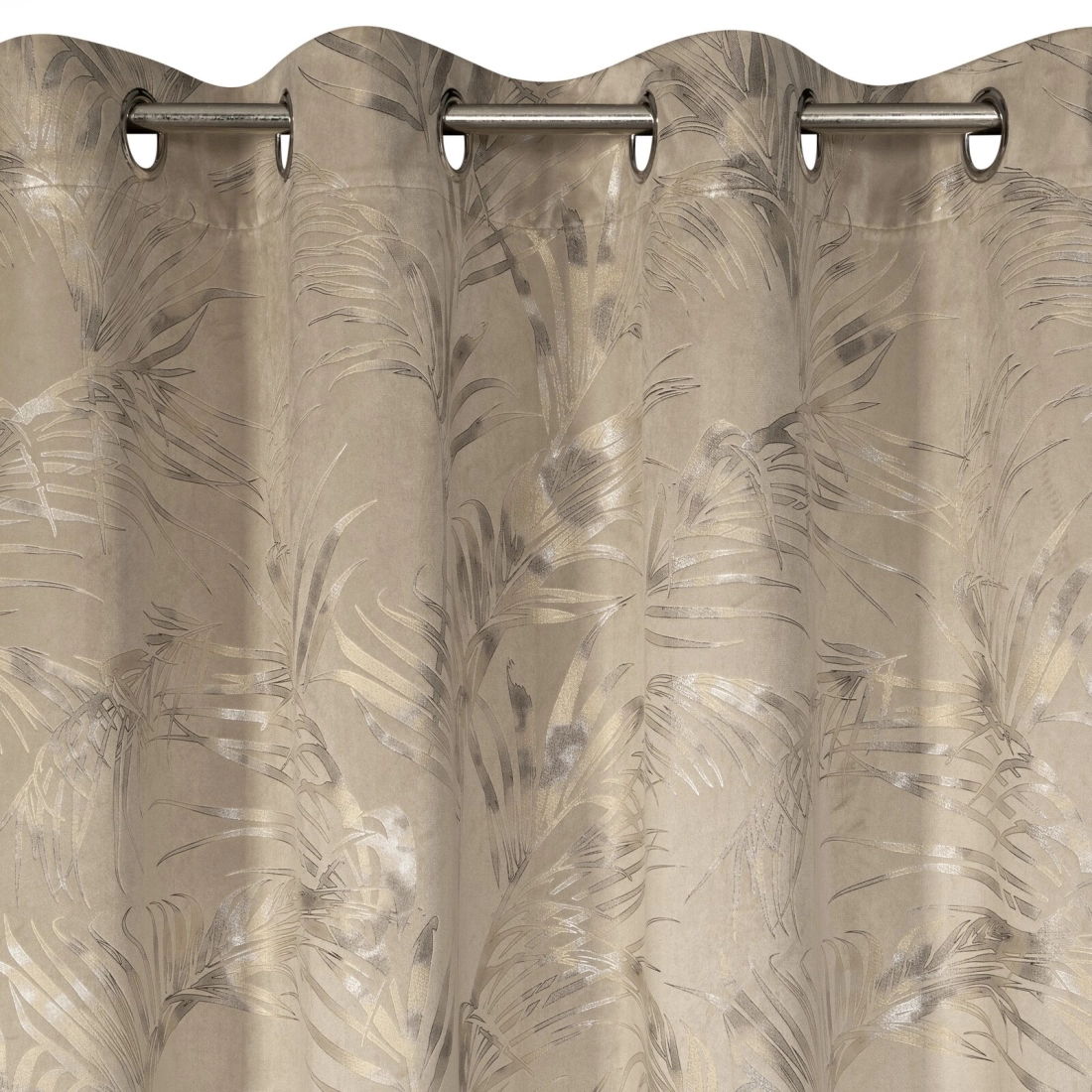 Záves 135x270 cm zamatový béžový šampanský na kovové krúžky DEBRA