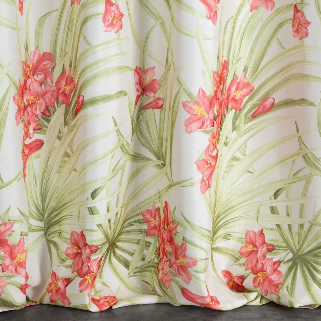 Záves 140x250 cm biely, červený na kovové krúžky MARI