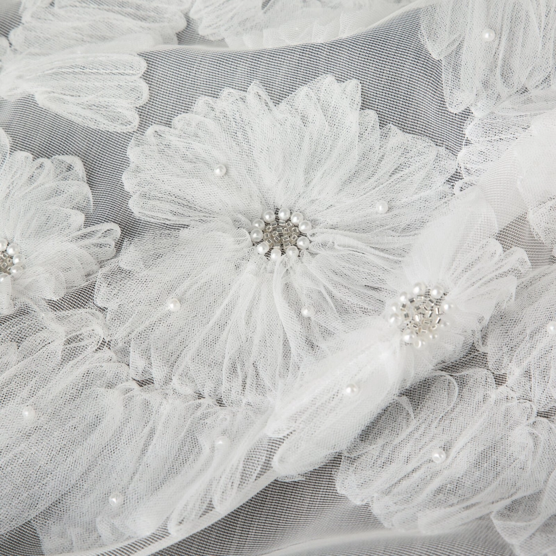 Záves 140x250 cm biely zo sieťoviny na kovové krúžky JASMIN Eva Minge