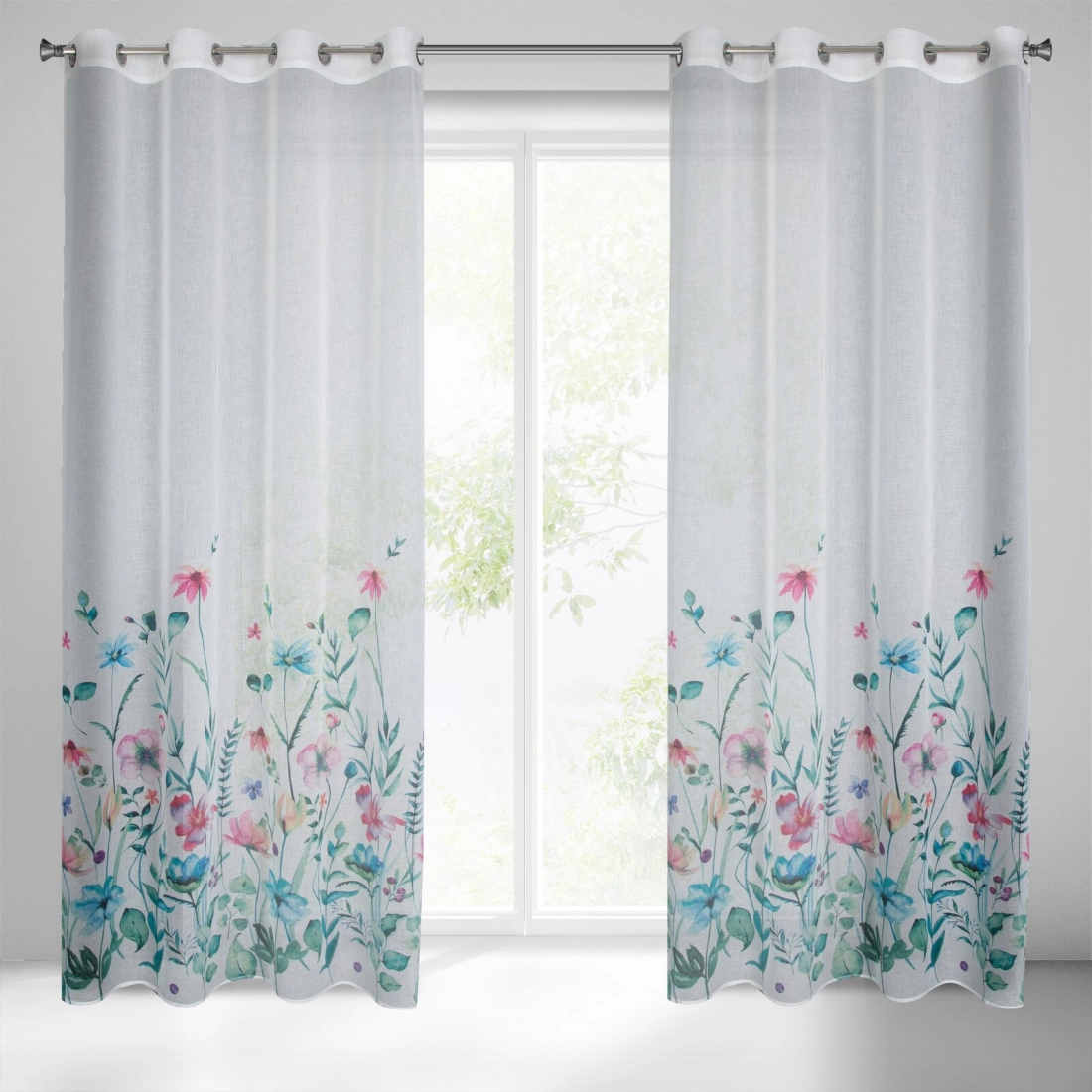 Záves 140x250 cm etamínový bielo modrý s potlačou kvetov na kovové krúžky LILIAN