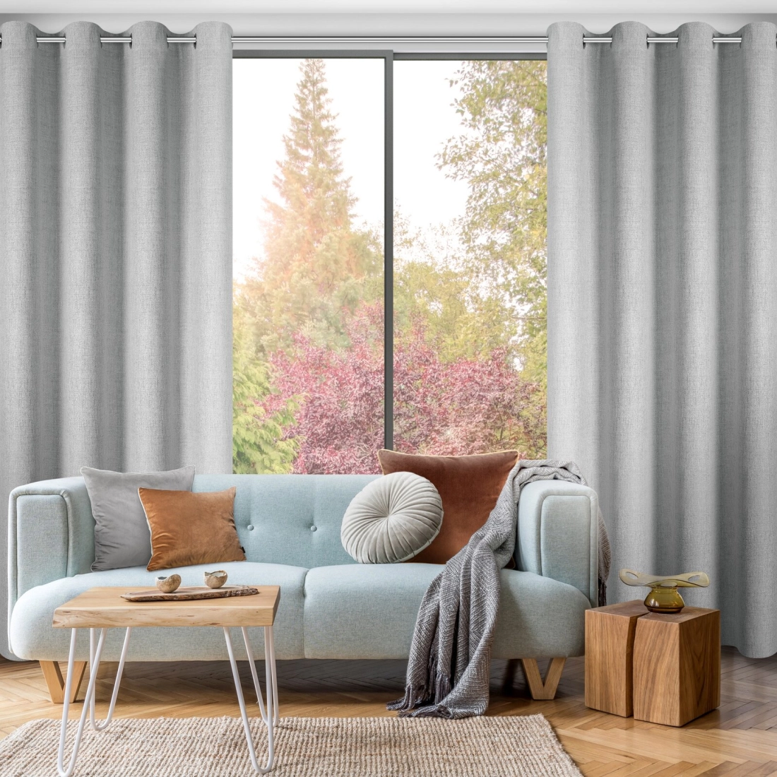 Závěs 140 x 250 cm matně stříbrný na kovových kroužcích LINDA