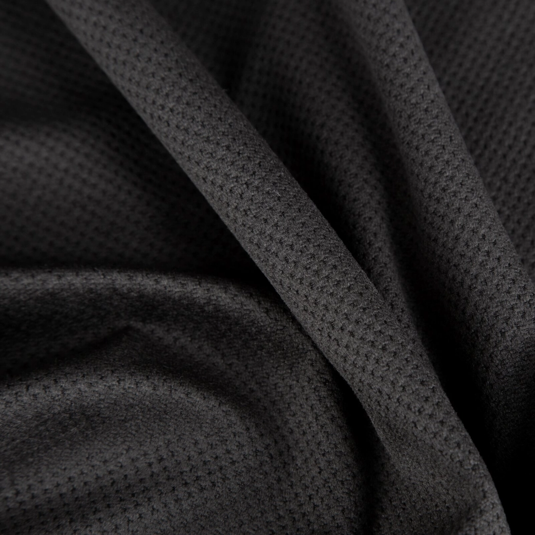 Záves 140x250 cm matný zamatový čierny na kovové krúžky MILO