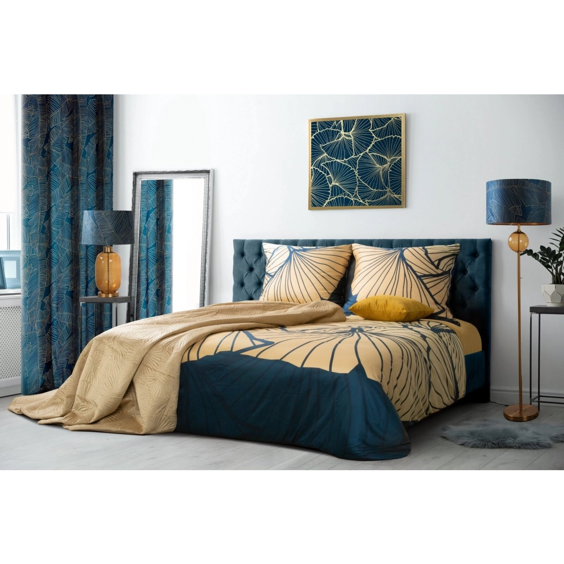 Závěs 140 x 250 cm matný sametový granátový, béžový na kovových kroužcích MUSA 2 - Limited Collection