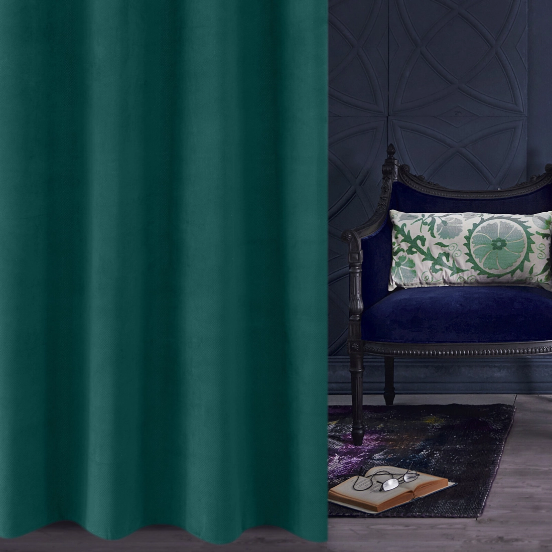 Záves 140x250 cm matný zamatový tmavozelený na kovové krúžky MILO