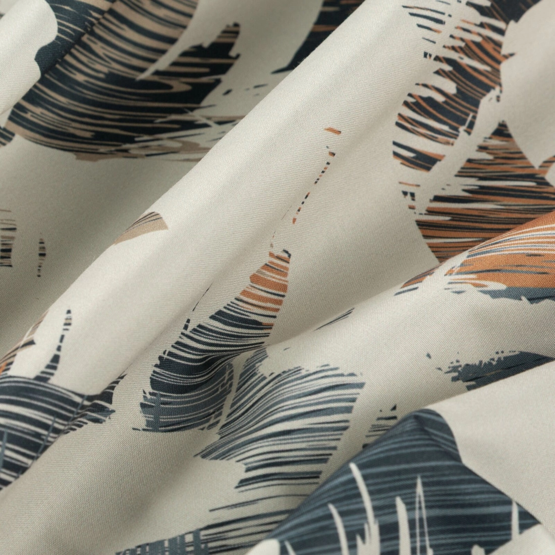 Záves 140x250 cm mikrovláknový béžový tmavomodrý na kovové krúžky AMBRA