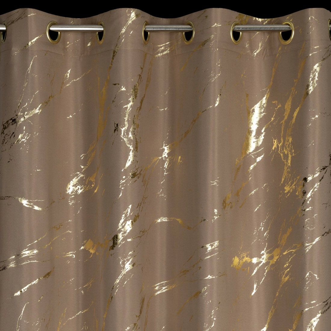 Závěs 140 x 250 cm z mikrovlákna hnědý, zlatavý, s kovovými kroužky LANI