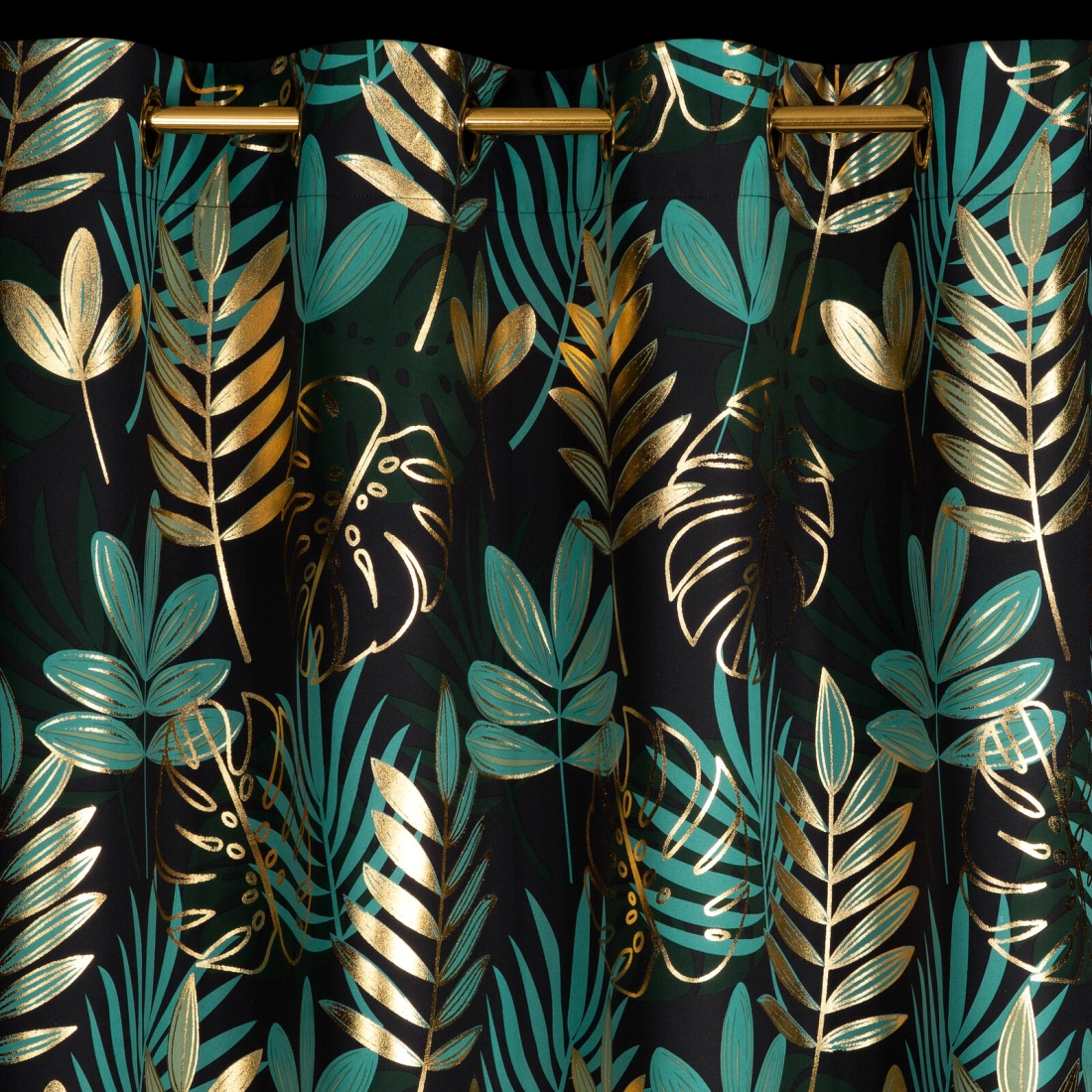 Záves 140x250 cm polyester čierno-zelený na kovové krúžky MALTA