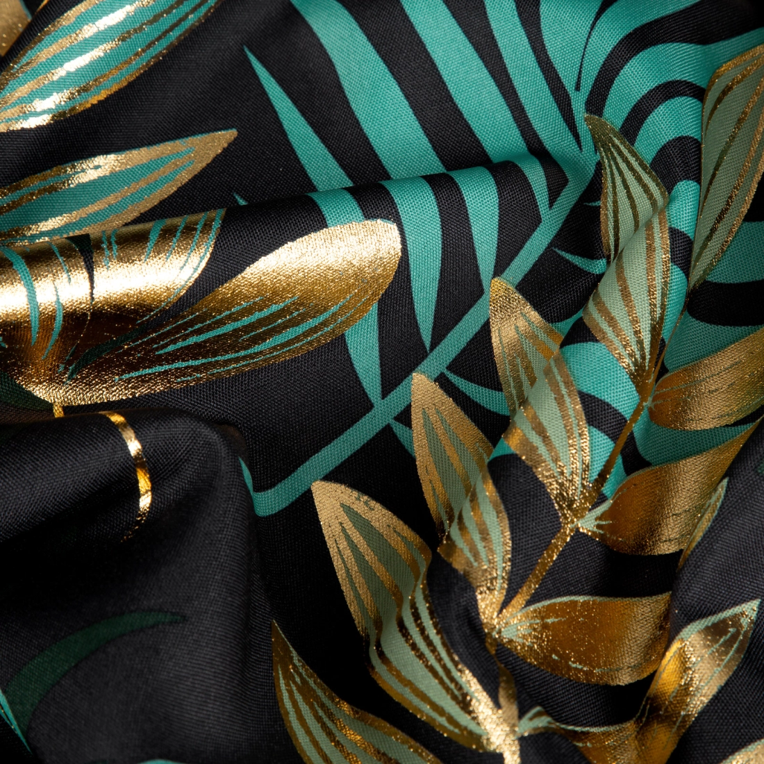 Záves 140x250 cm polyester čierno-zelený na kovové krúžky MALTA