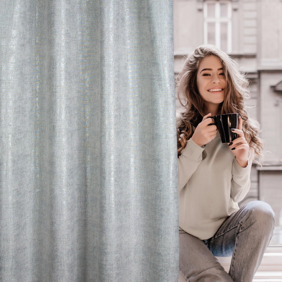 Záves 140x250 cm polyesterový strieborný na kovové krúžky BLANKA