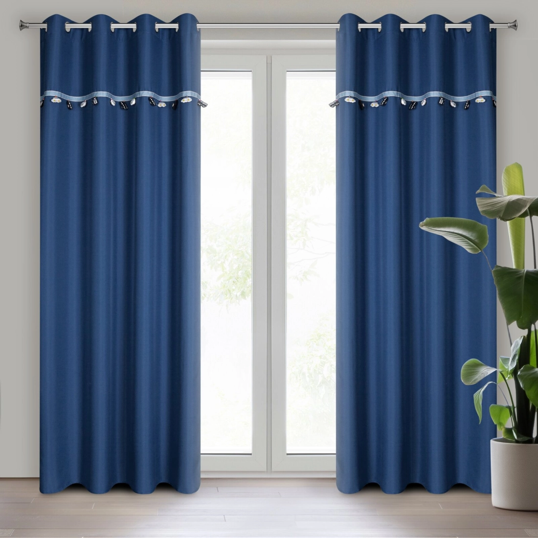 Záves 140x250 cm tmavomodrý na kovové krúžky CAR