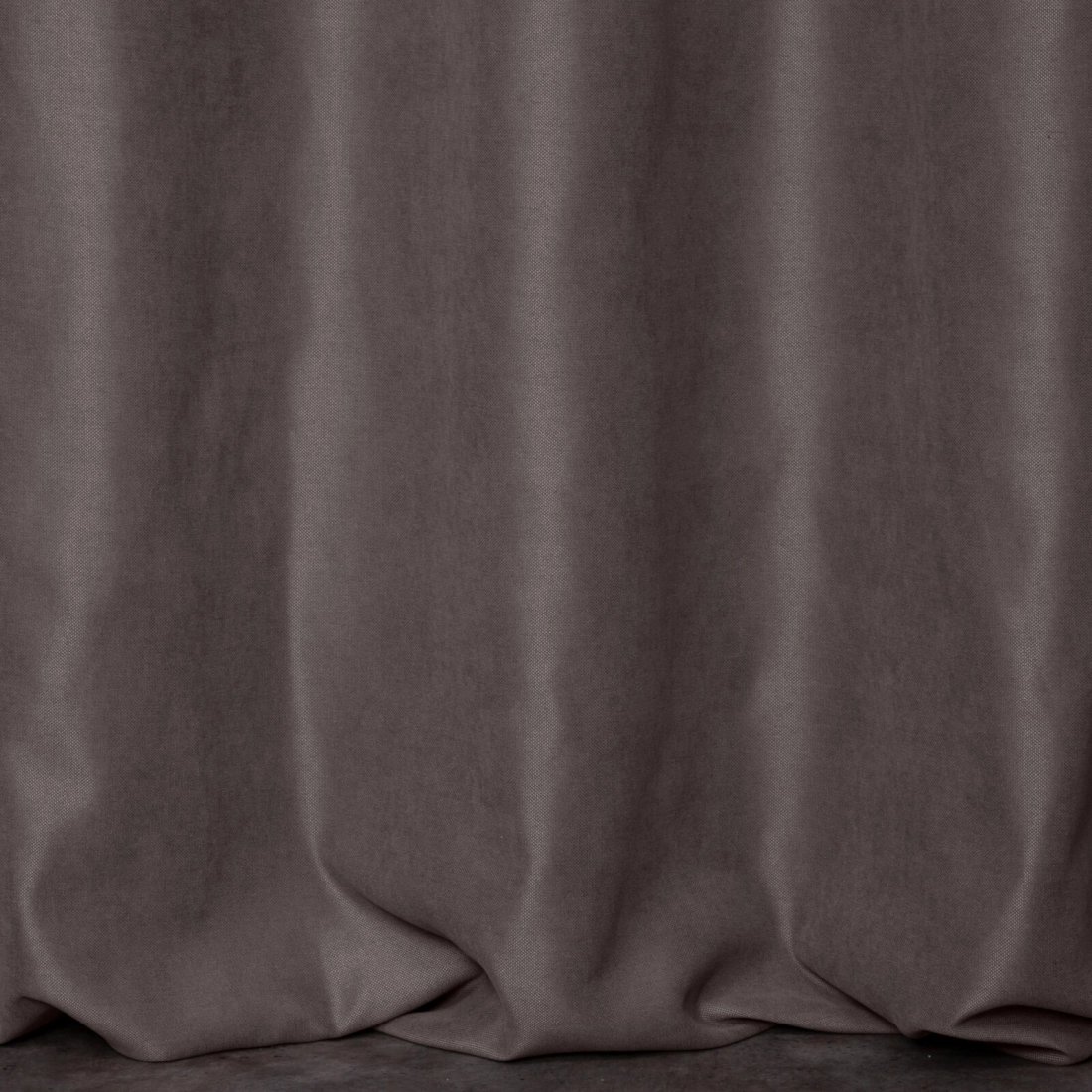 Záves 140x250 cm velúrový grafitový na kovové krúžky ADA